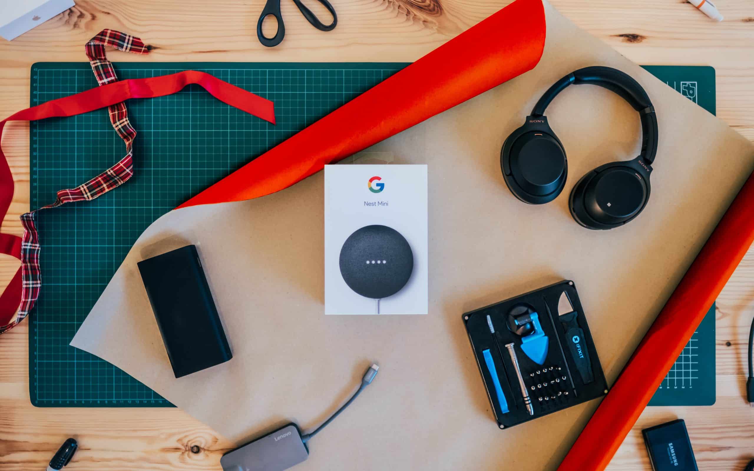 22 Branded Tech Swag Ideas for Your Customers & Employees