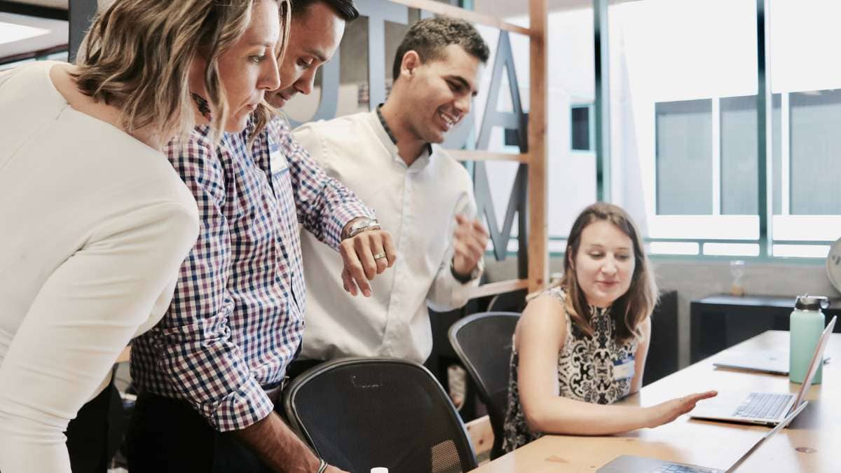 6 Employee Onboarding Best Practices (Ultimate 2025 Guide)