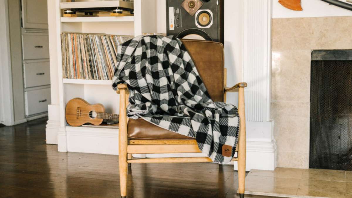 8 Custom Blankets Ideas to Keep Everyone Cozy