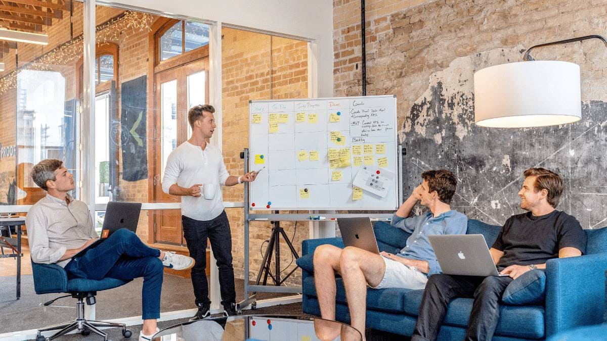 Onboarding vs. Orientation: Complete Guide for HR Professionals