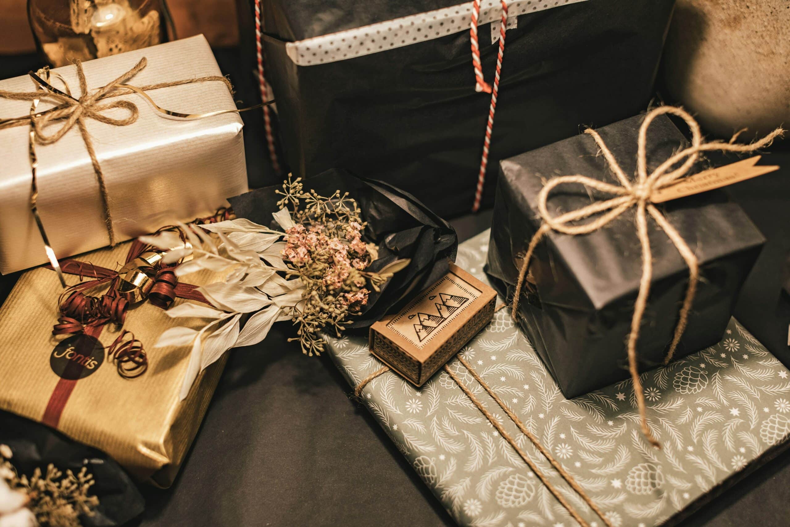 Stay Ahead in 2025: 5 Must-Know Corporate Gifting Trends