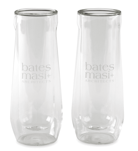 Screenshot of two flute glasses.